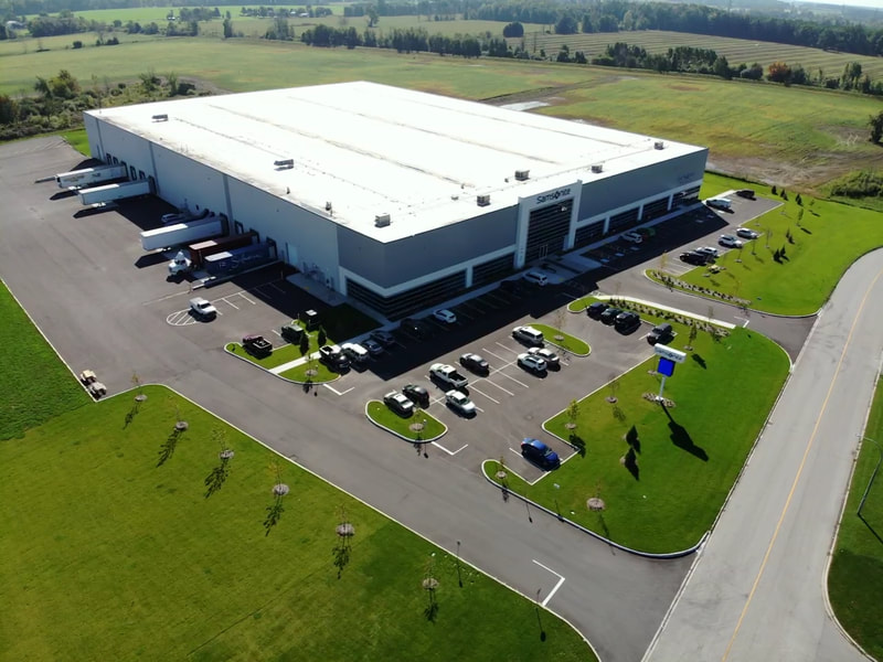 Aerial photo of Samsonite's commercial flat roof located in Stratford, Ontario