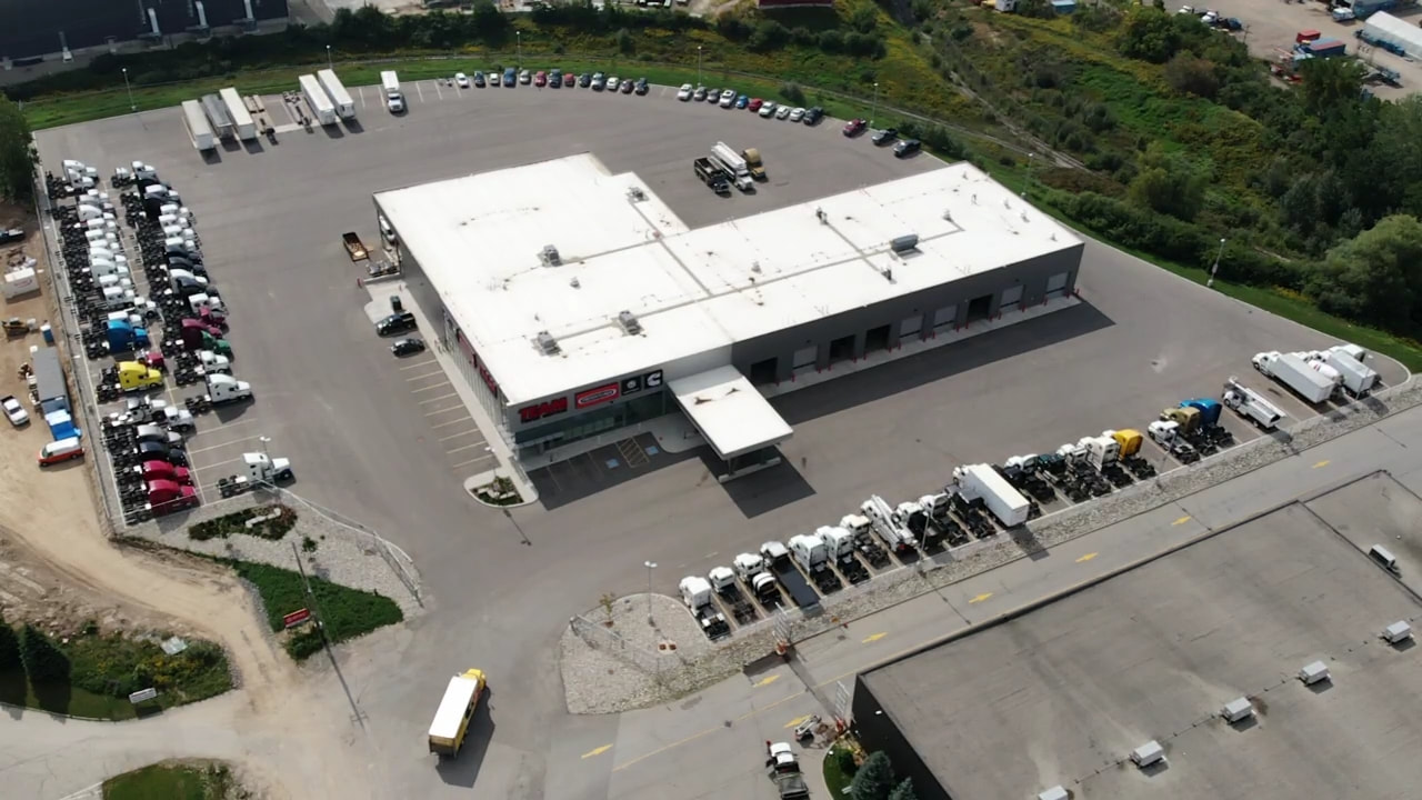 Photo of Team Truck Centre's roof top in Cambridge, Ontario
